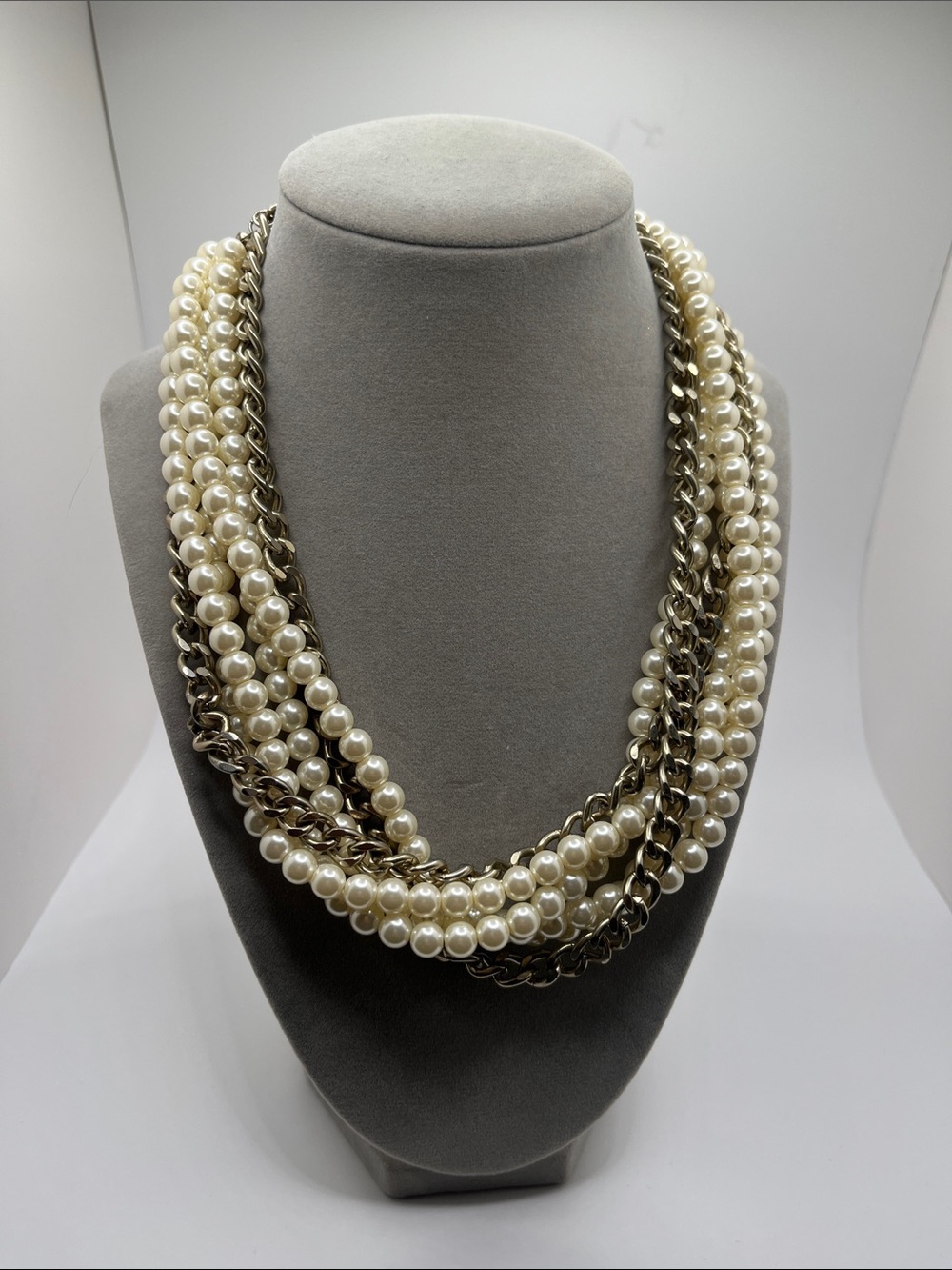 Layered Faux Pearl and Chain Necklace
